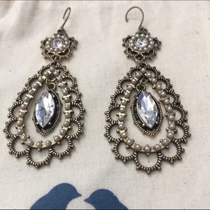 Chloe + Isabel PEARL + CRYSTAL FILIGREE EARRINGS